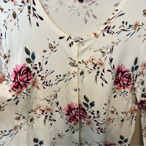 Premise Floral Cardigan - Cream and Pink snap front elbow sleeve work occasion - Picture 2 of 8